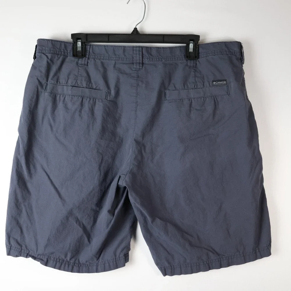 Columbia Shorts Men's 38x 10 Gray Chino Regular‎ Fit Modern Fit Pocket
